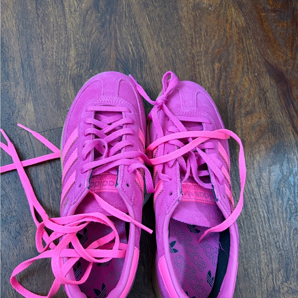 Adidas Women's spezial handball sneakers